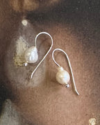Pearl Ear Wire