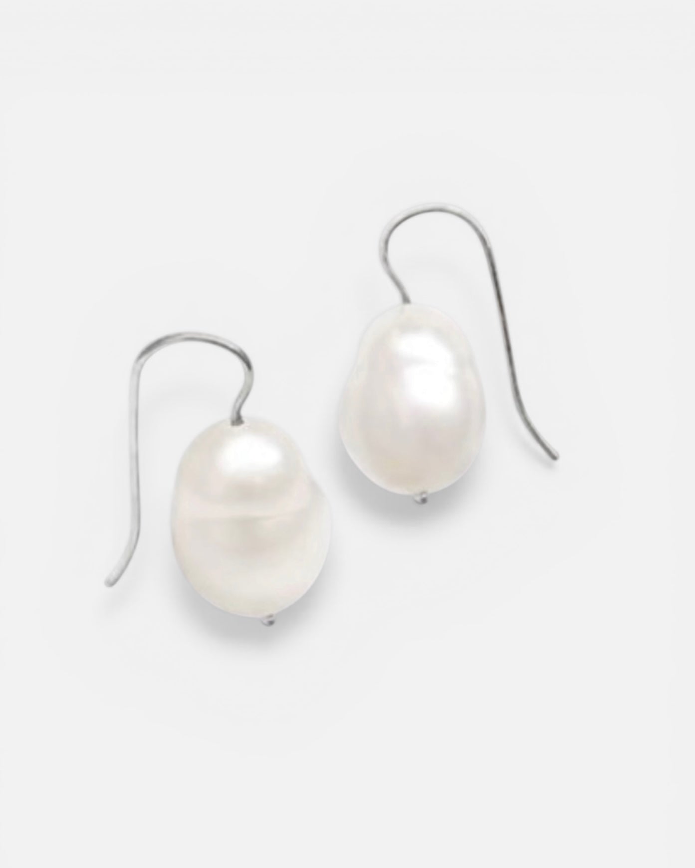 Pearl Ear Wire
